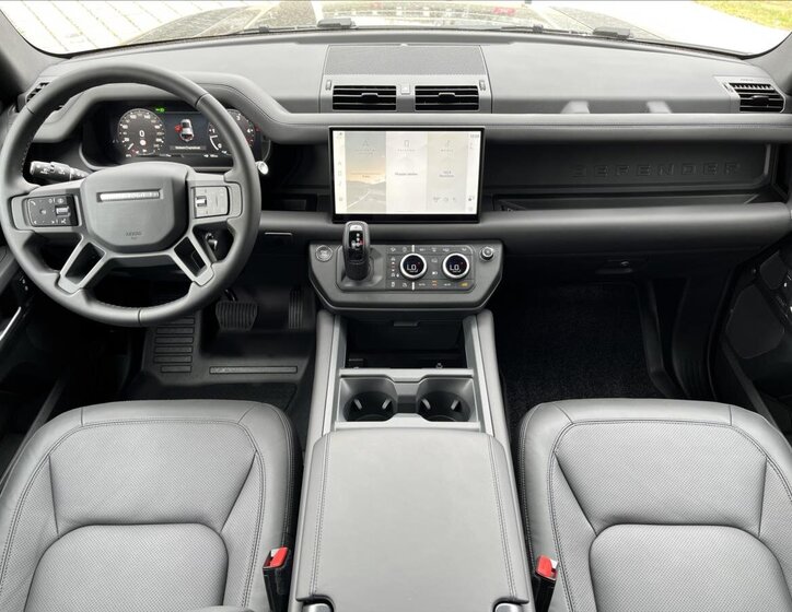 Land Rover Defender SUV / Terénní 3,0 l 183 kw