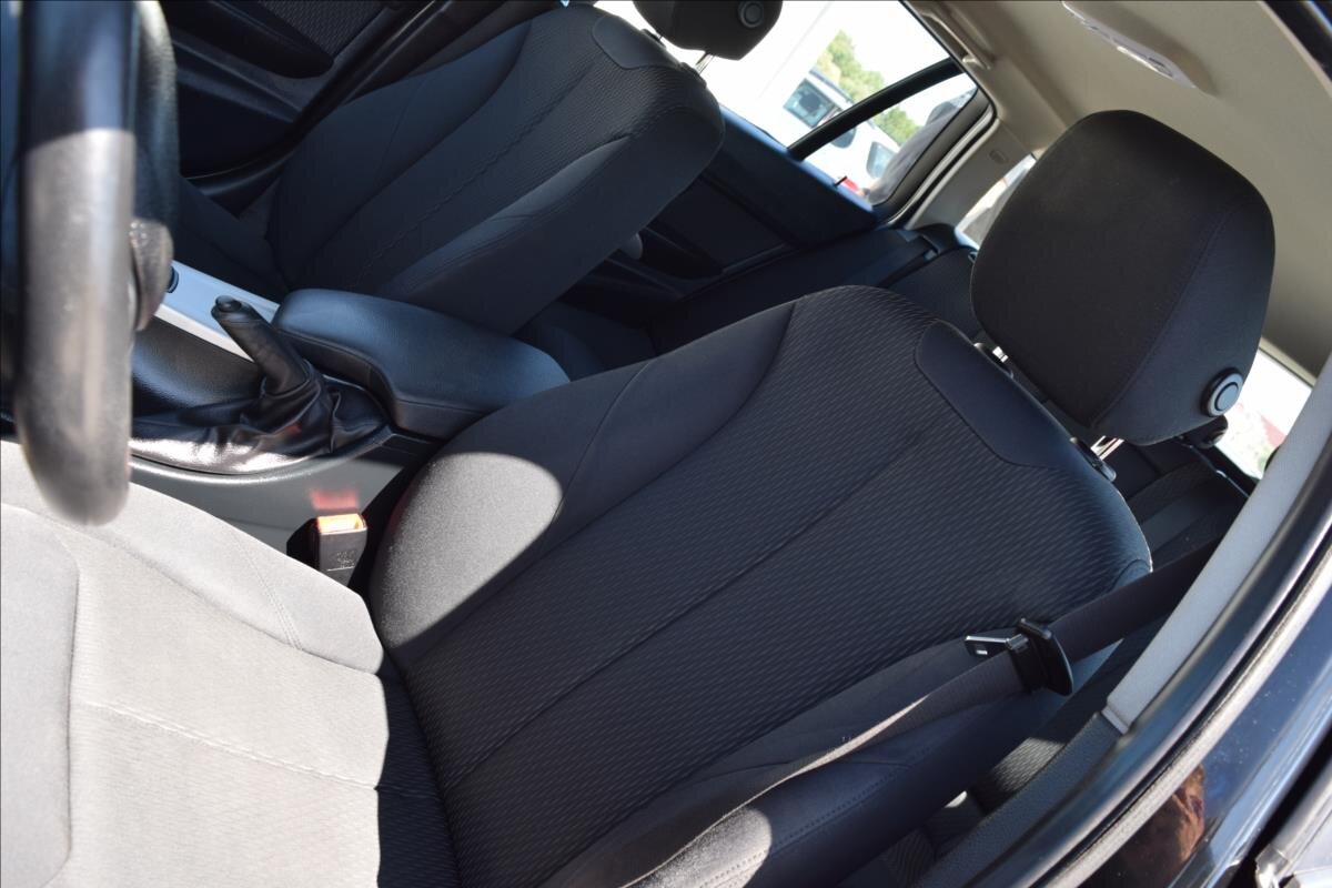 BMW Řada 3 Kombi 2,0 l 105 kw