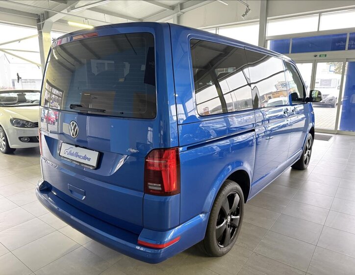 Volkswagen Caravelle Kombi 2,0 l 110 kw
