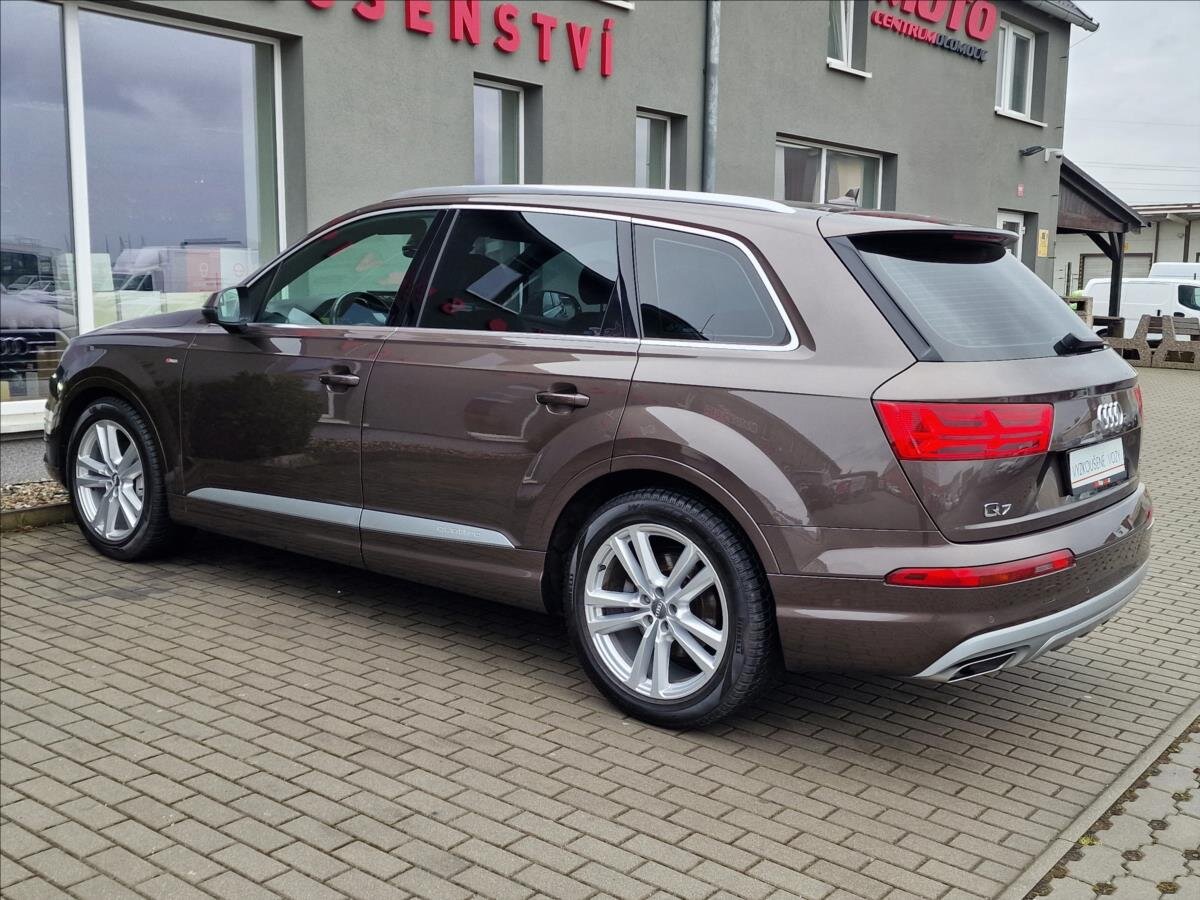 Audi Q7 SUV / Terénní 3,0 l 210 kw