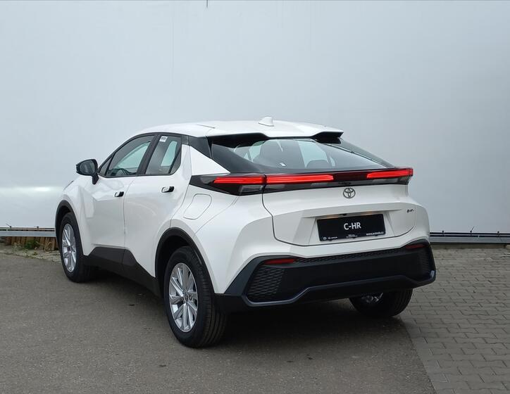Toyota C-HR 7