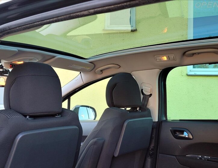 Peugeot 5008 MPV 1,6 l 115 kw