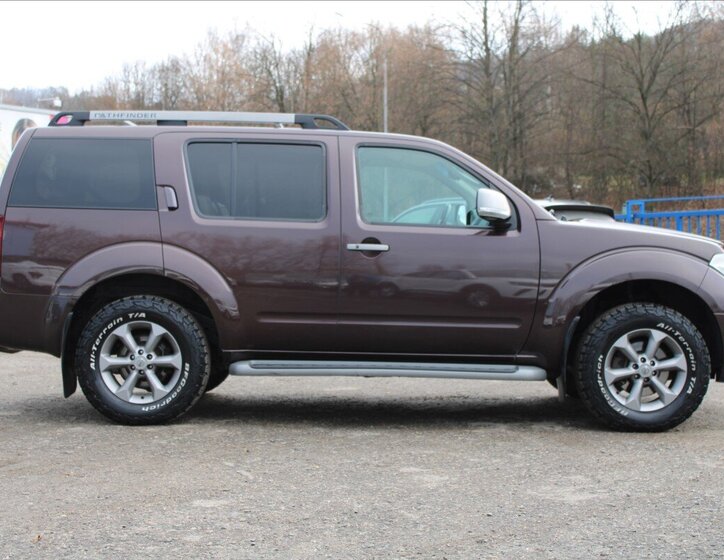 Nissan Pathfinder 4