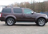 Nissan Pathfinder 4