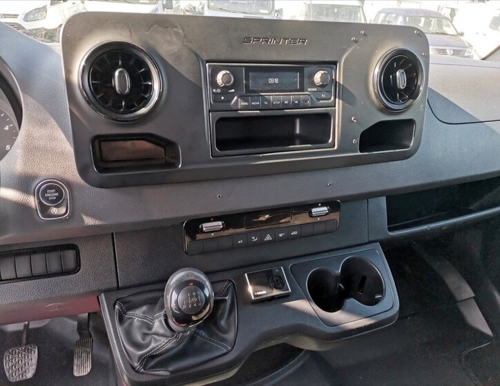 Mercedes-Benz Sprinter Valník 3,0 l 140 kw