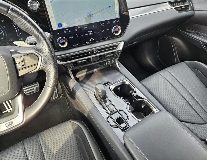 Lexus RX 500h SUV / Terénní 2,4 l 273 kw