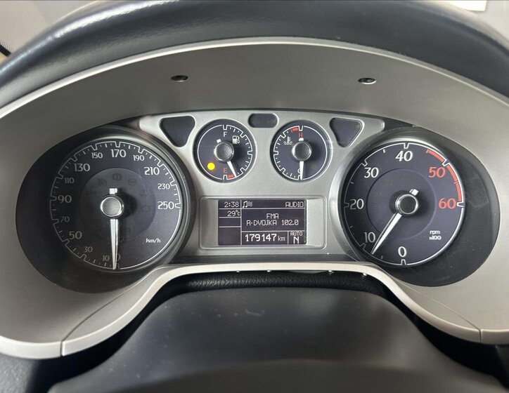 Lancia Delta Hatchback 1,6 l 88 kw