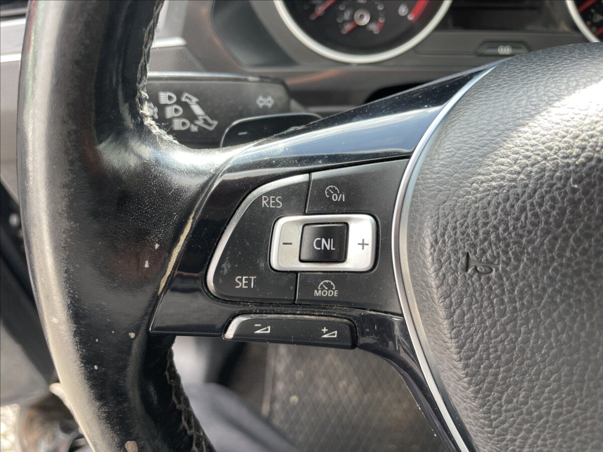 Volkswagen Tiguan SUV / Terénní 2,0 l 110 kw