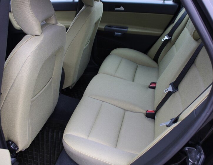 Volvo S40 Sedan / Limuzína 2,4 l 125 kw