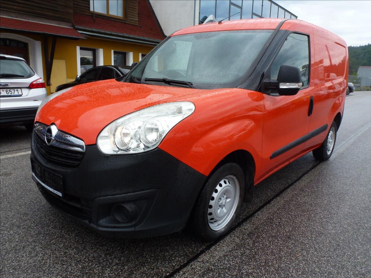 Opel Combo Skříň 1,2 l 66 kw