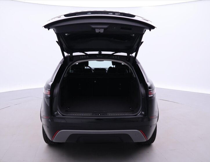 Land Rover Range Rover Velar SUV / Terénní 2,0 l 150 kw
