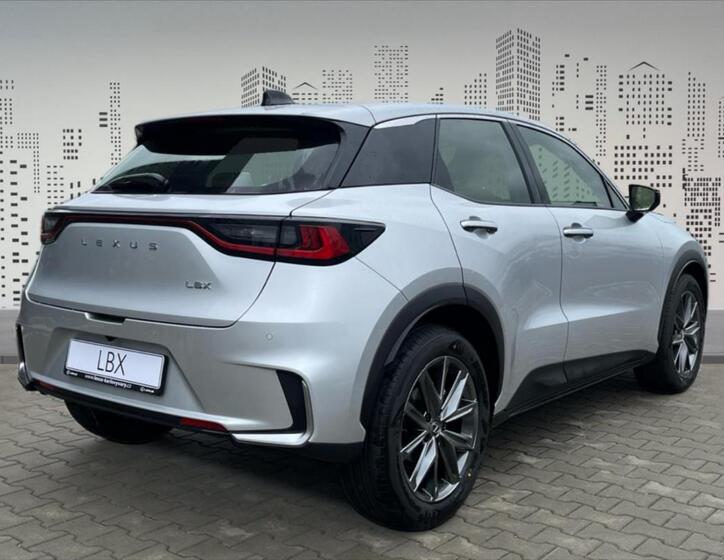 Lexus LBX 4