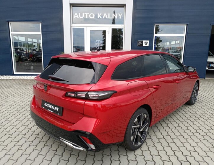 Peugeot 308 Kombi 1,5 l 96 kw