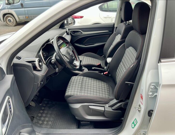 MG ZS Hatchback 1,5 l 78 kw