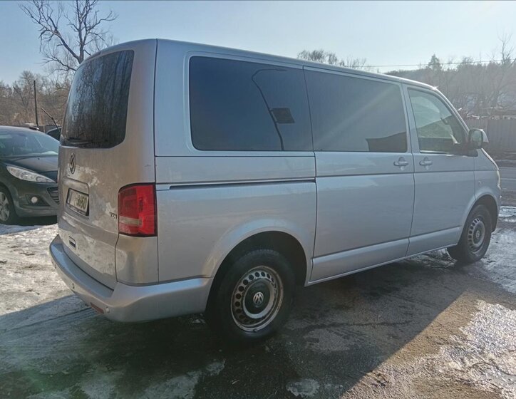 Volkswagen Multivan MPV 2,0 l 75 kw