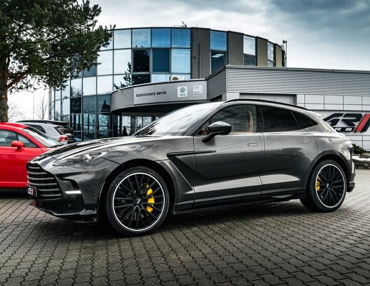 Aston Martin Ostatní SUV 4,0 l 520 kw