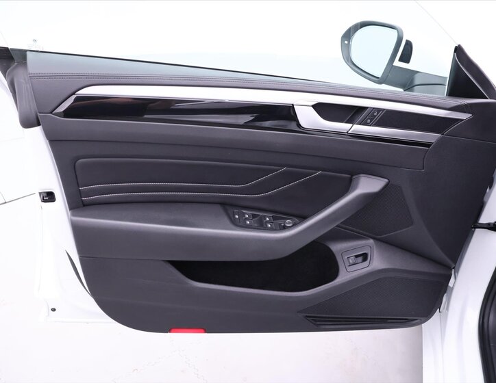 Volkswagen Arteon 12