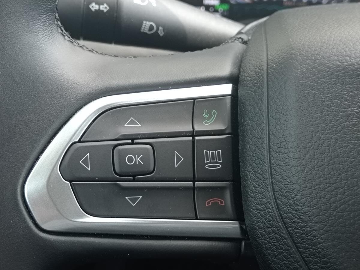 Jeep Compass SUV 1,3 l 132 kw