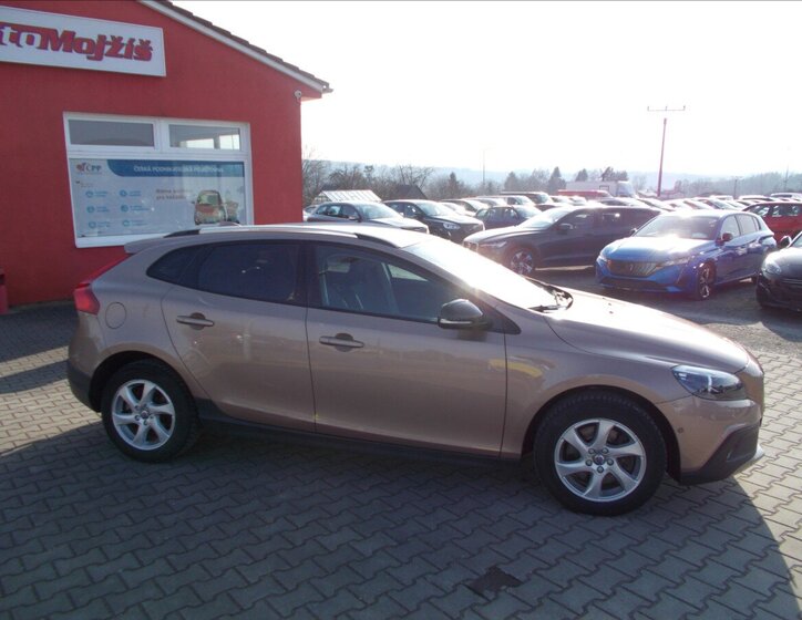 Volvo V40 Hatchback 2,0 l 88 kw