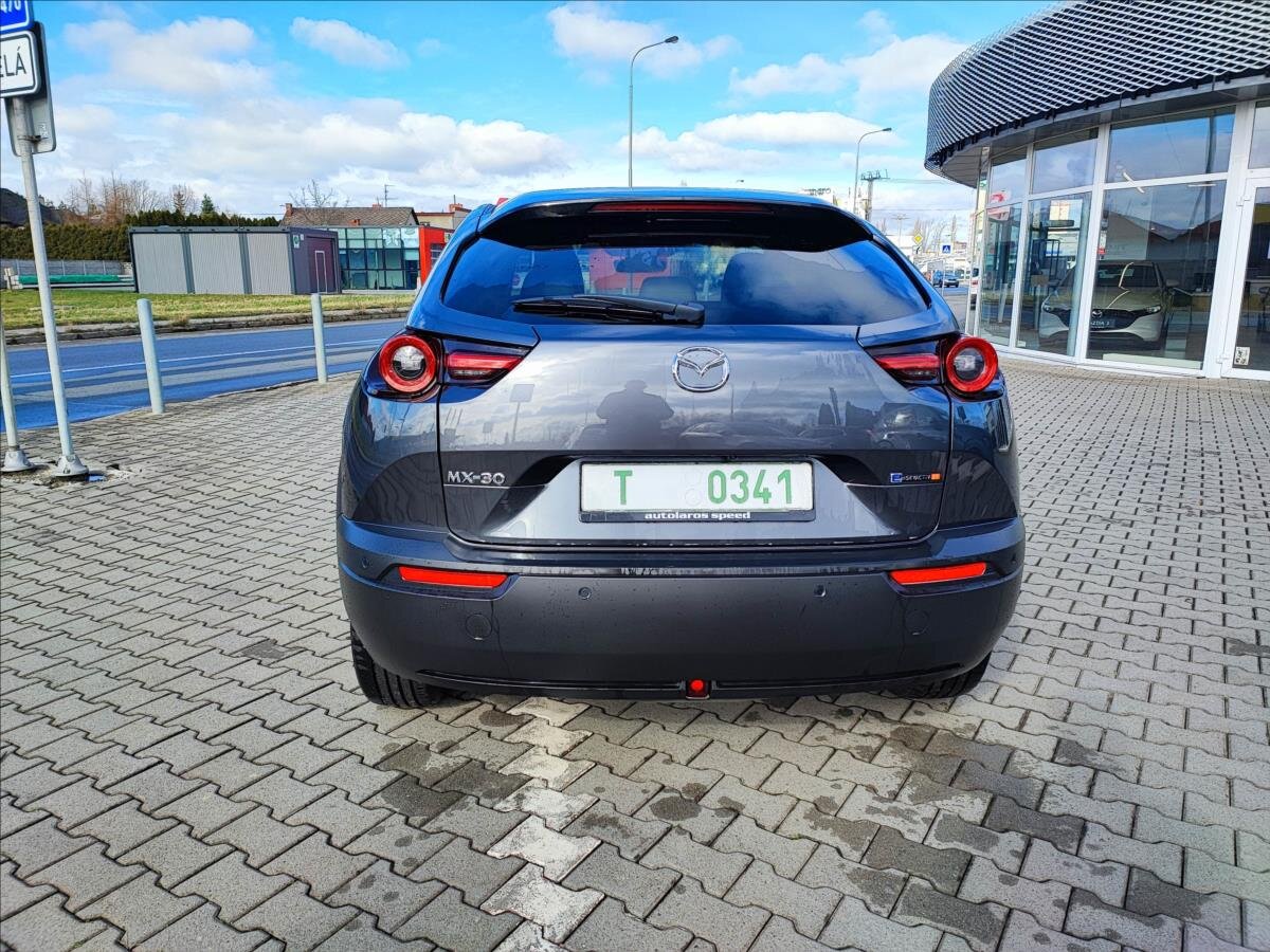 Mazda MX-30 SUV / Terénní 830,0 125 kw