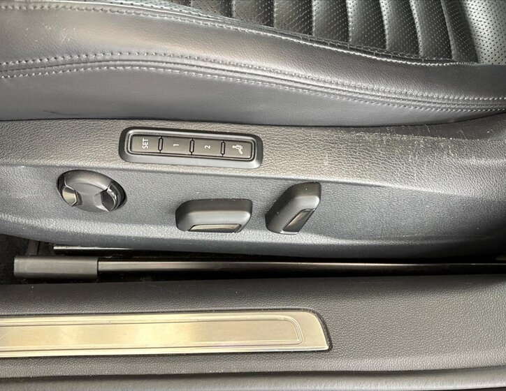 Volkswagen Passat Kombi 2,0 l 176 kw