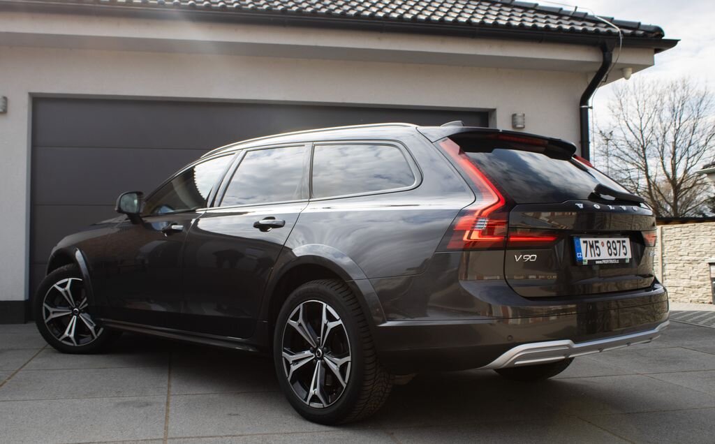 Volvo V90 Kombi 2,0 l 173 kw