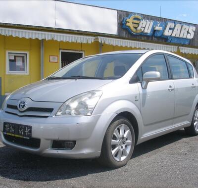 Toyota Corolla Verso 1