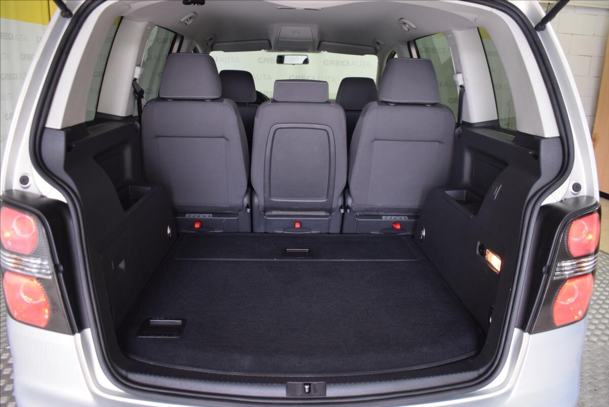 Volkswagen Touran MPV 1,4 l 103 kw