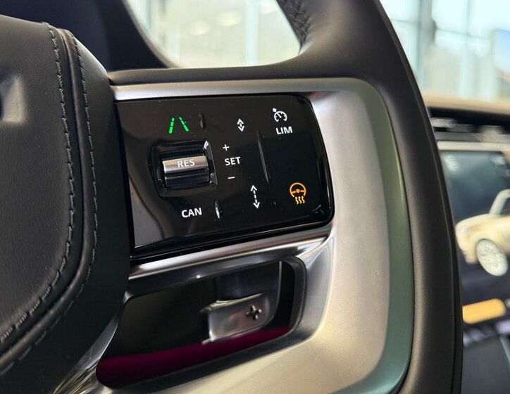 Land Rover Range Rover SUV / Terénní 4,4 l 390 kw