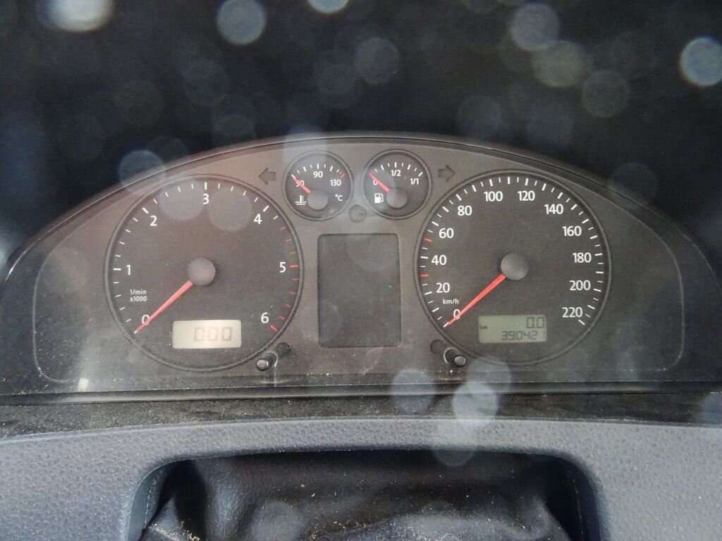 Volkswagen Transporter Skříň 2,5 l 96 kw