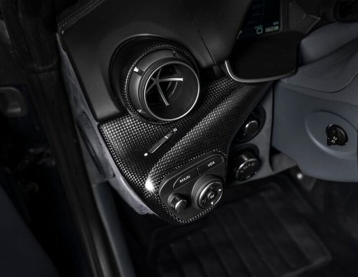 Ferrari F12 Berlinetta 31