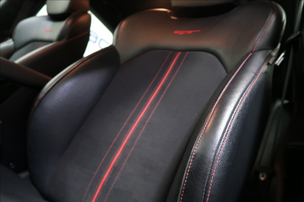 KIA ProCeed Kombi 1,6 l 150 kw