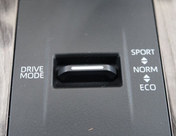 Toyota Highlander Kombi 2,5 l 140 kw