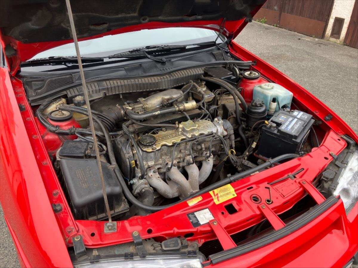 Opel Calibra Kupé 2,0 l 85 kw