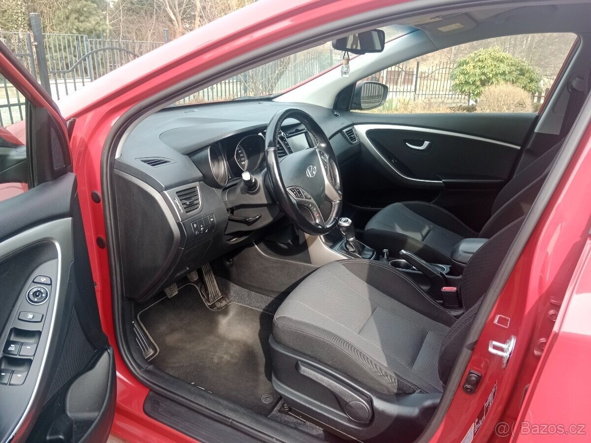 Hyundai i30 Kombi 0,0 88 kw