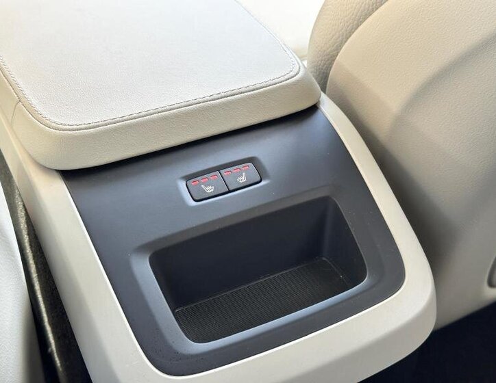 Volvo XC90 SUV 2,0 l 173 kw