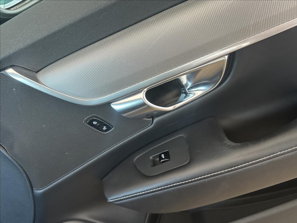 Volvo V90 Kombi 2,0 l 140 kw