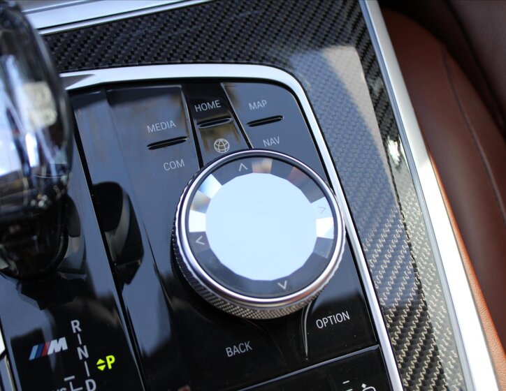 BMW X5 SUV / Terénní 4,4 l 390 kw