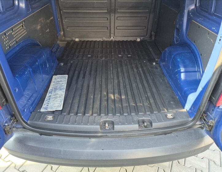 Volkswagen Caddy Ostatní 2,0 l 75 kw