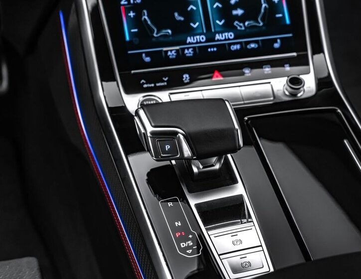 Audi Q8 SUV / Terénní 3,0 l 210 kw