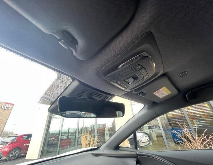 Toyota C-HR SUV / Terénní 1,8 l 98 kw