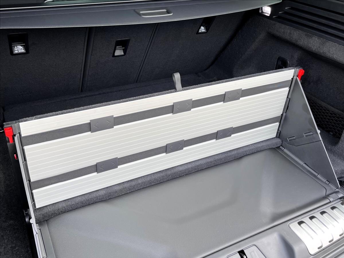 Land Rover Range Rover Sport SUV / Terénní 3,0 l 338 kw