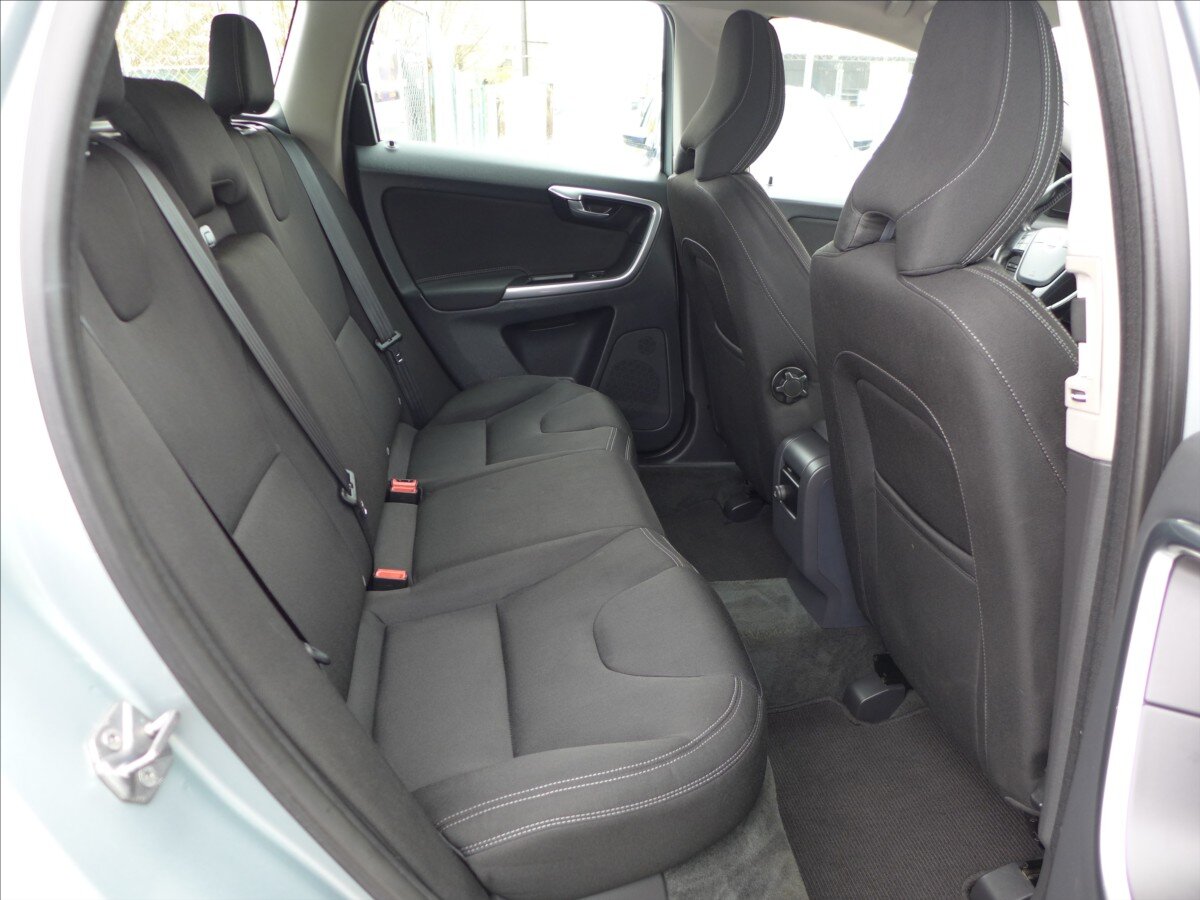 Volvo XC60 SUV 2,4 l 120 kw