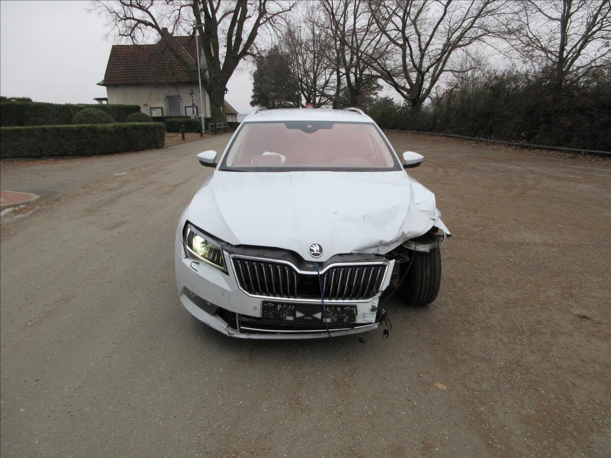 Škoda Superb Kombi 2,0 l 110 kw