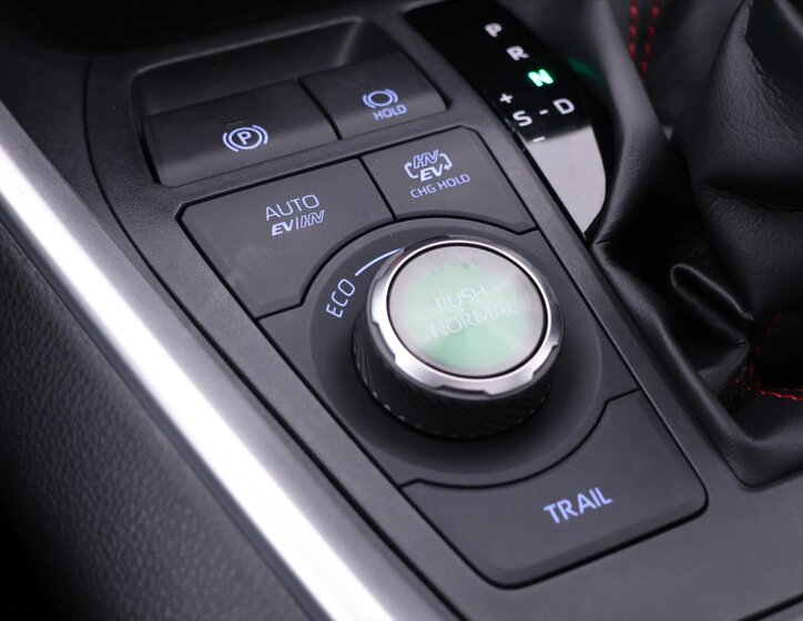 Toyota RAV4 SUV 2,5 l 136 kw