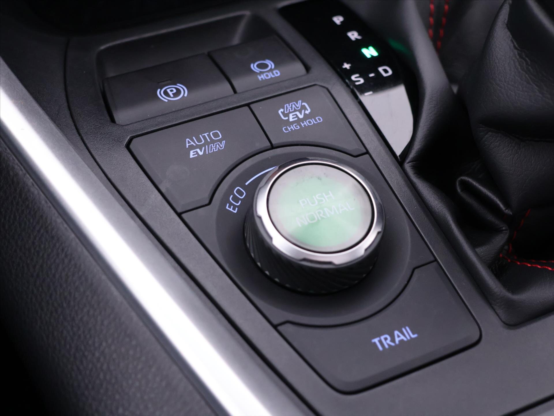 Toyota RAV4 SUV 2,5 l 136 kw