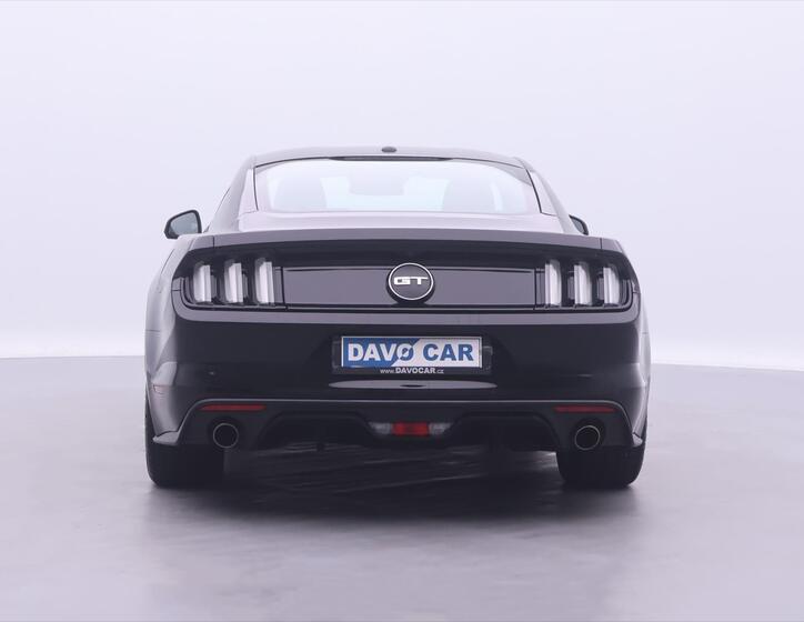 Ford Mustang 6