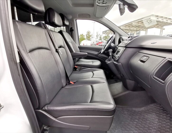 Mercedes-Benz Vito 7