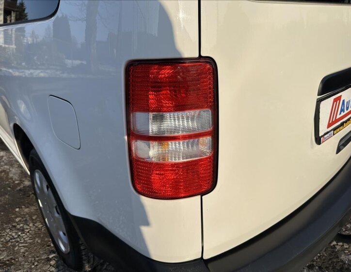 Volkswagen Caddy Kombi 1,6 l 75 kw