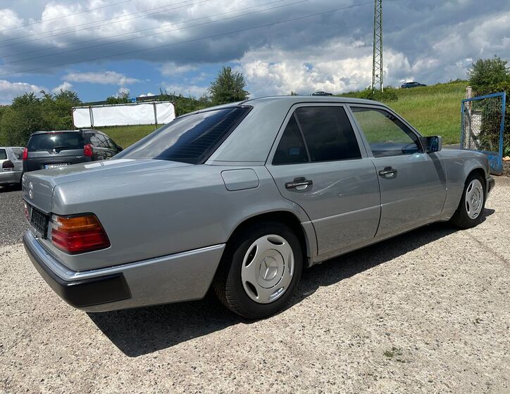 Mercedes-Benz Ostatní 6